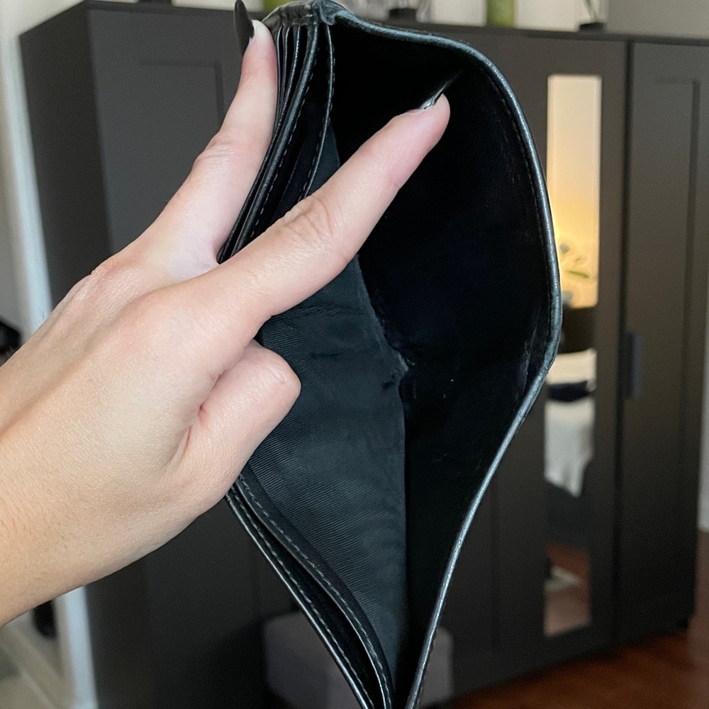 Men’s Gucci Leather Wallet - Picture 13 of 16